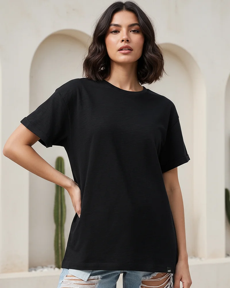 بيواكوف Women's Black Boyfriend T-shirt